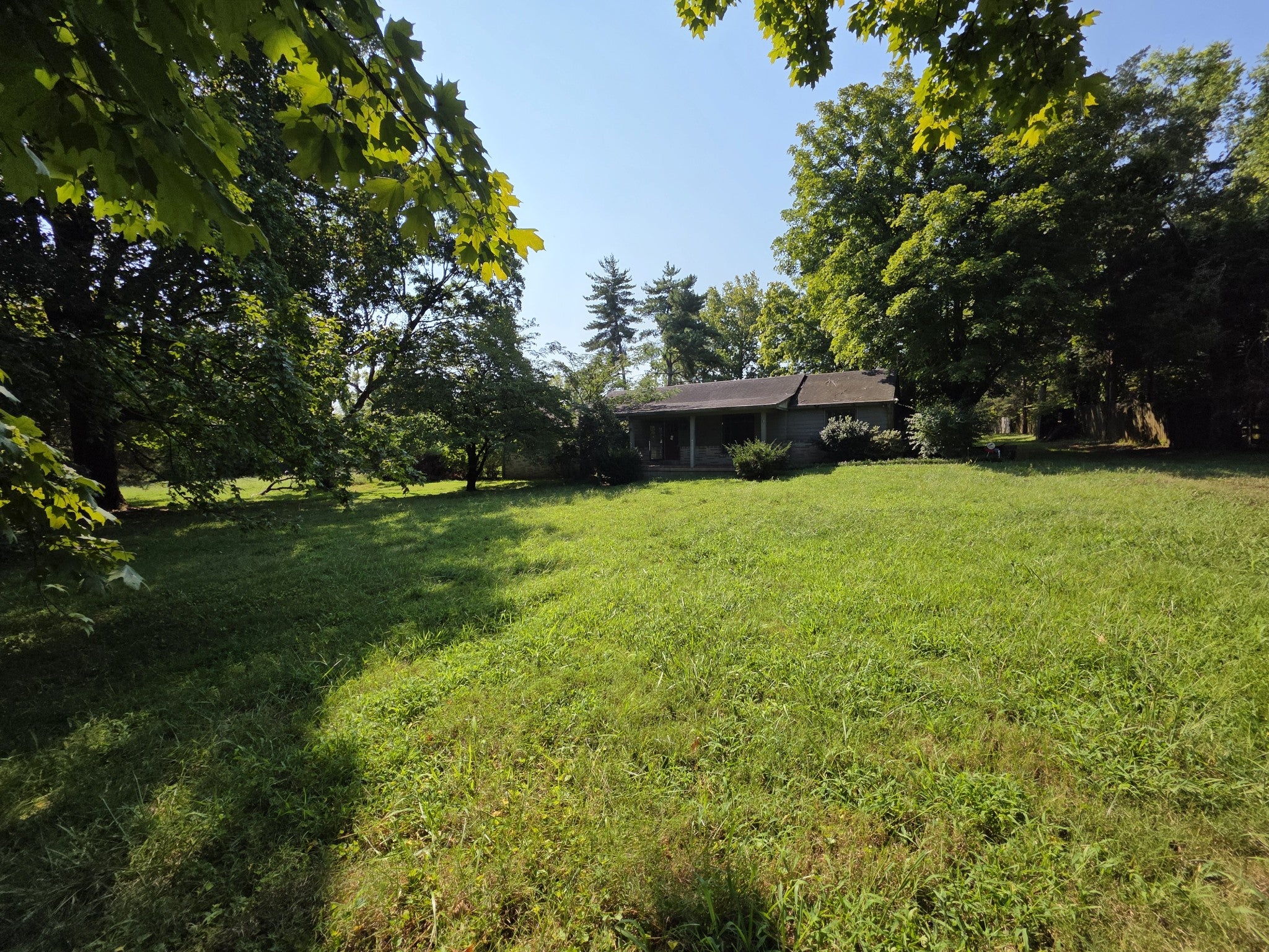 285 Haywood Ln
