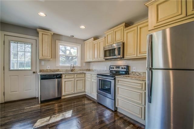 615 Skyview Dr