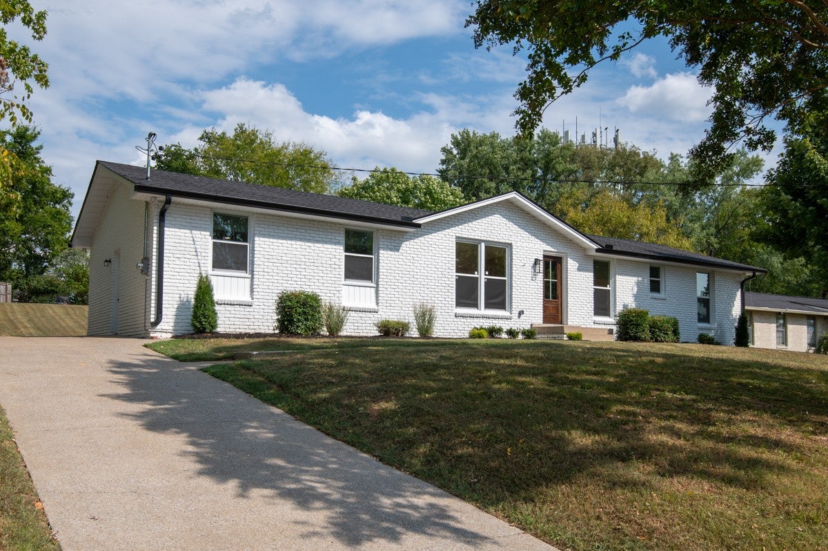 146 Lakeside Park Dr - Photo 2
