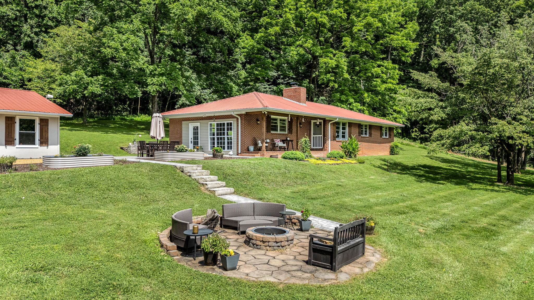 330 CASCADE HOLLOW ROAD