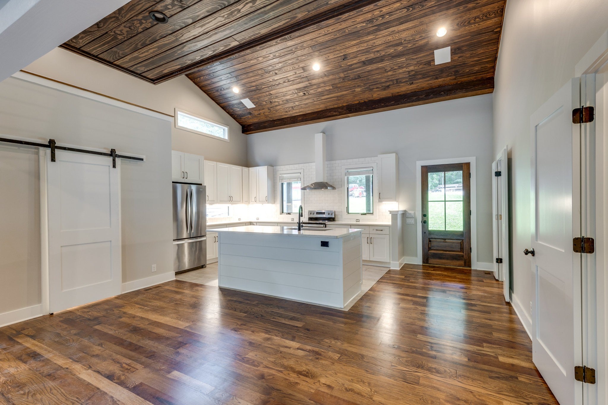 1095 Overlook Trl