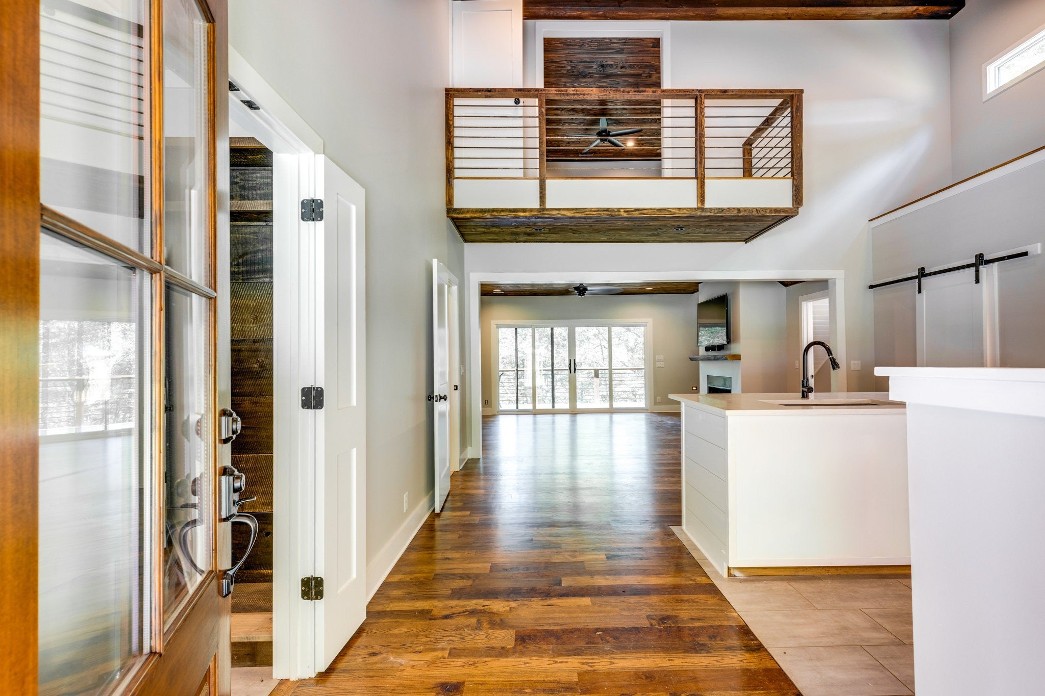 1095 Overlook Trl