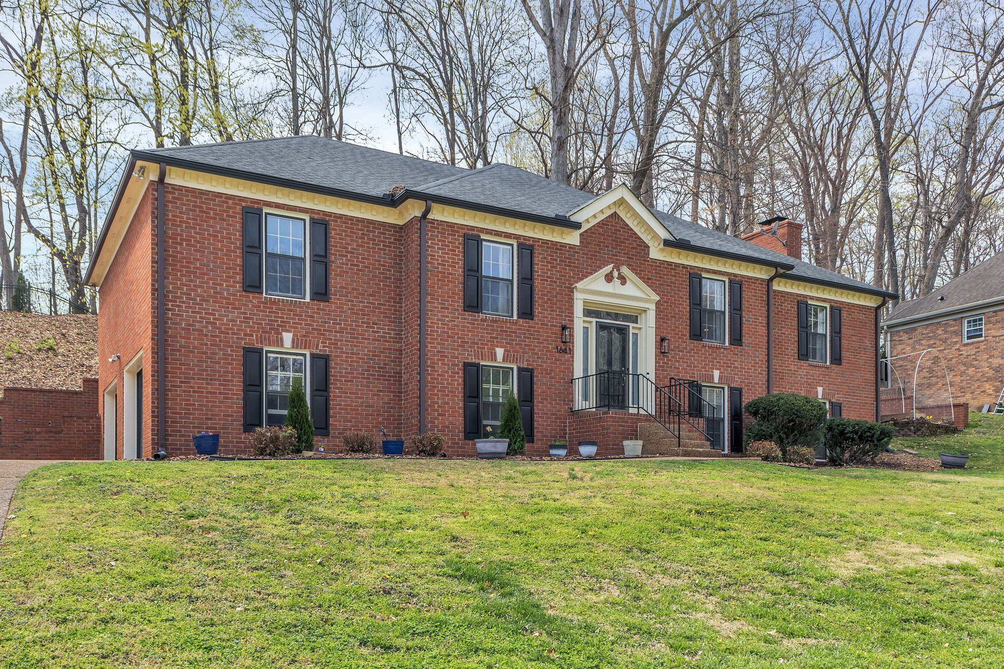 Middle Tennessee Properties 4 1641 S Timber Dr