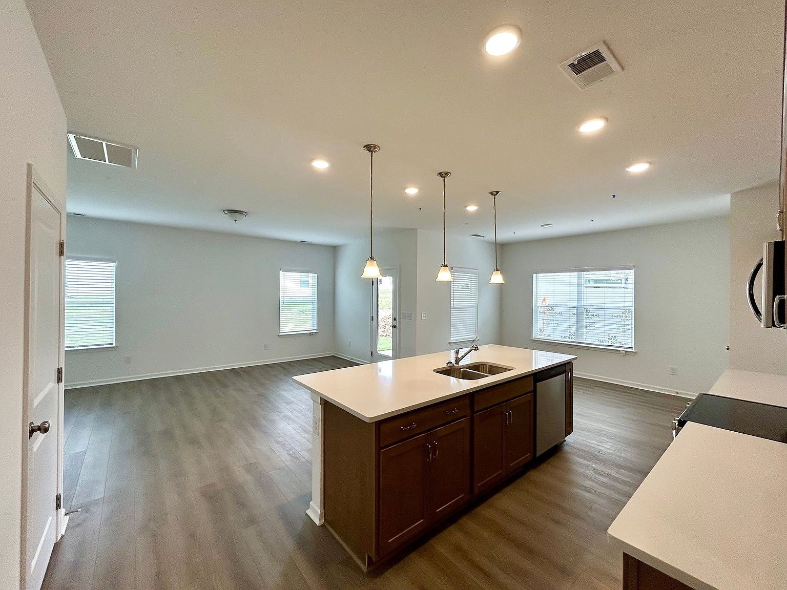 206 Summerlin Dr