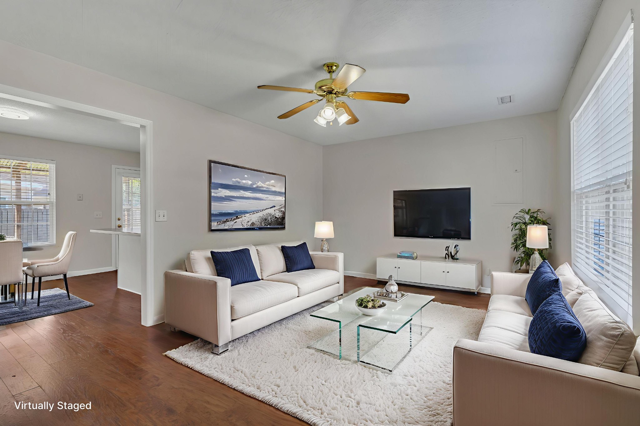 905 Red Feather Trail