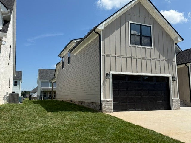 463 Spiderwort Dr