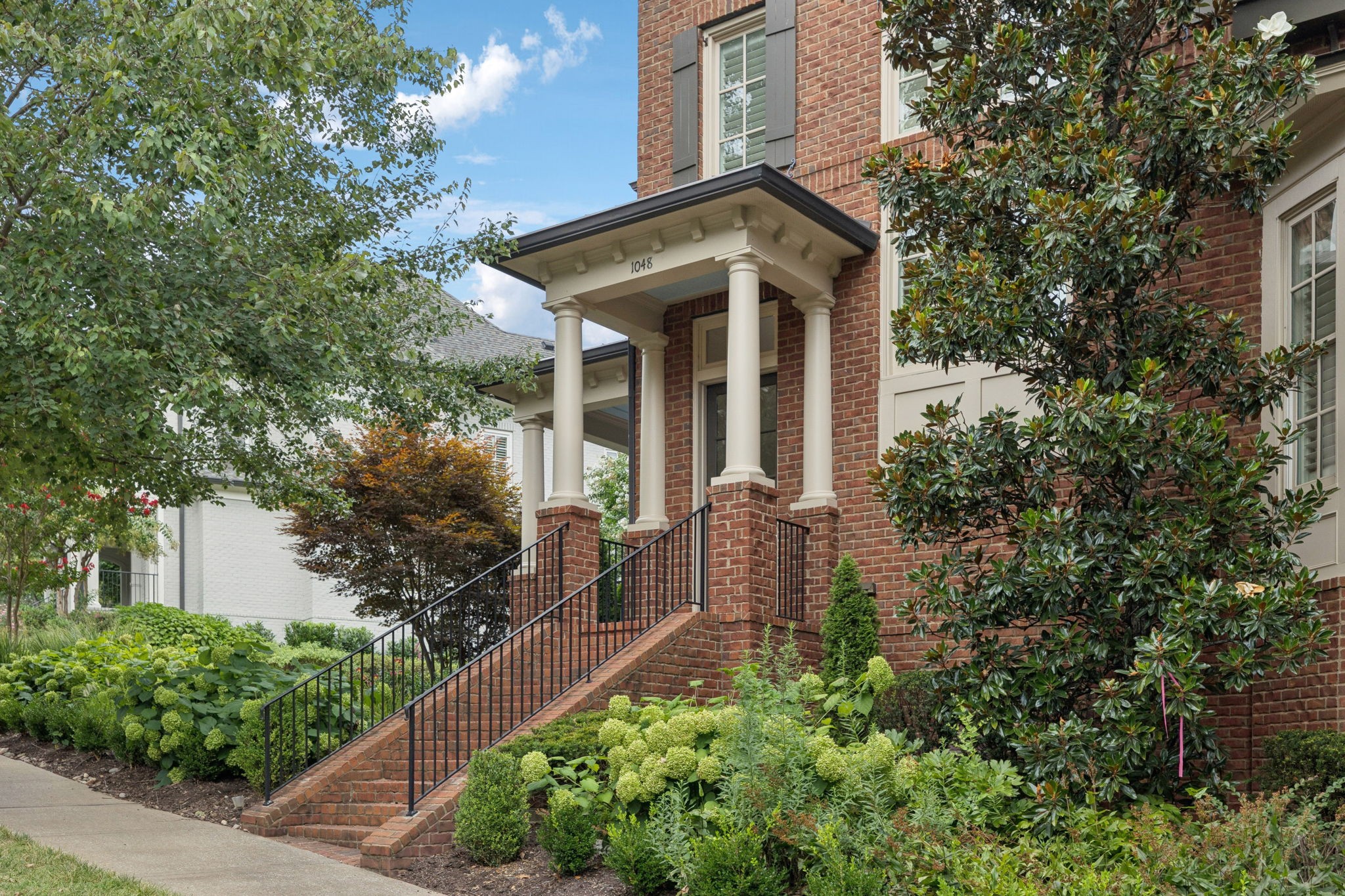 1048 Falling Leaf Cir