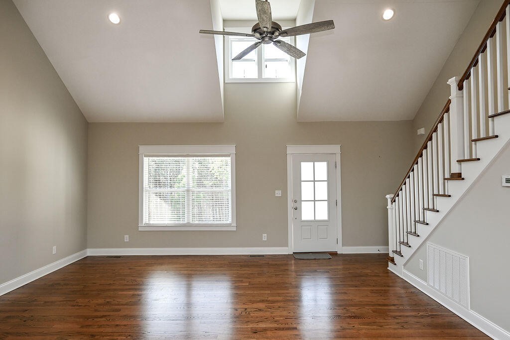175 Greenbriar Trail NE