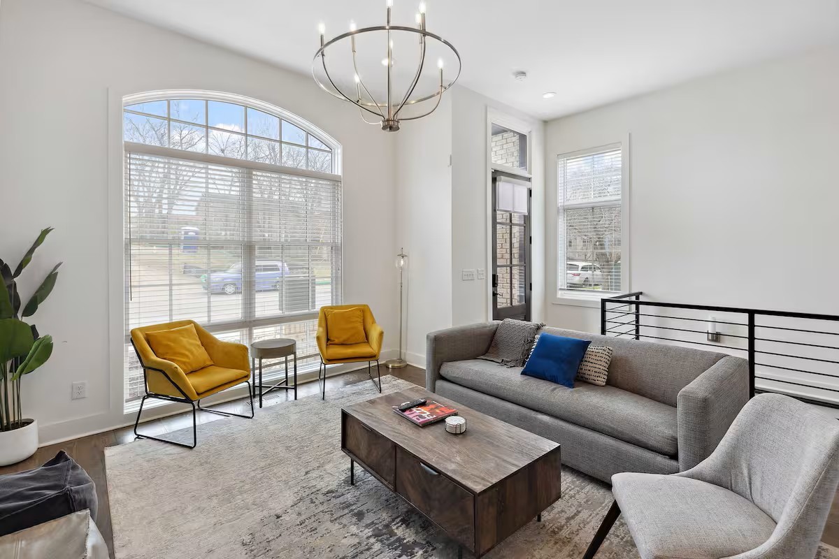 3206 West End Circle 1-8