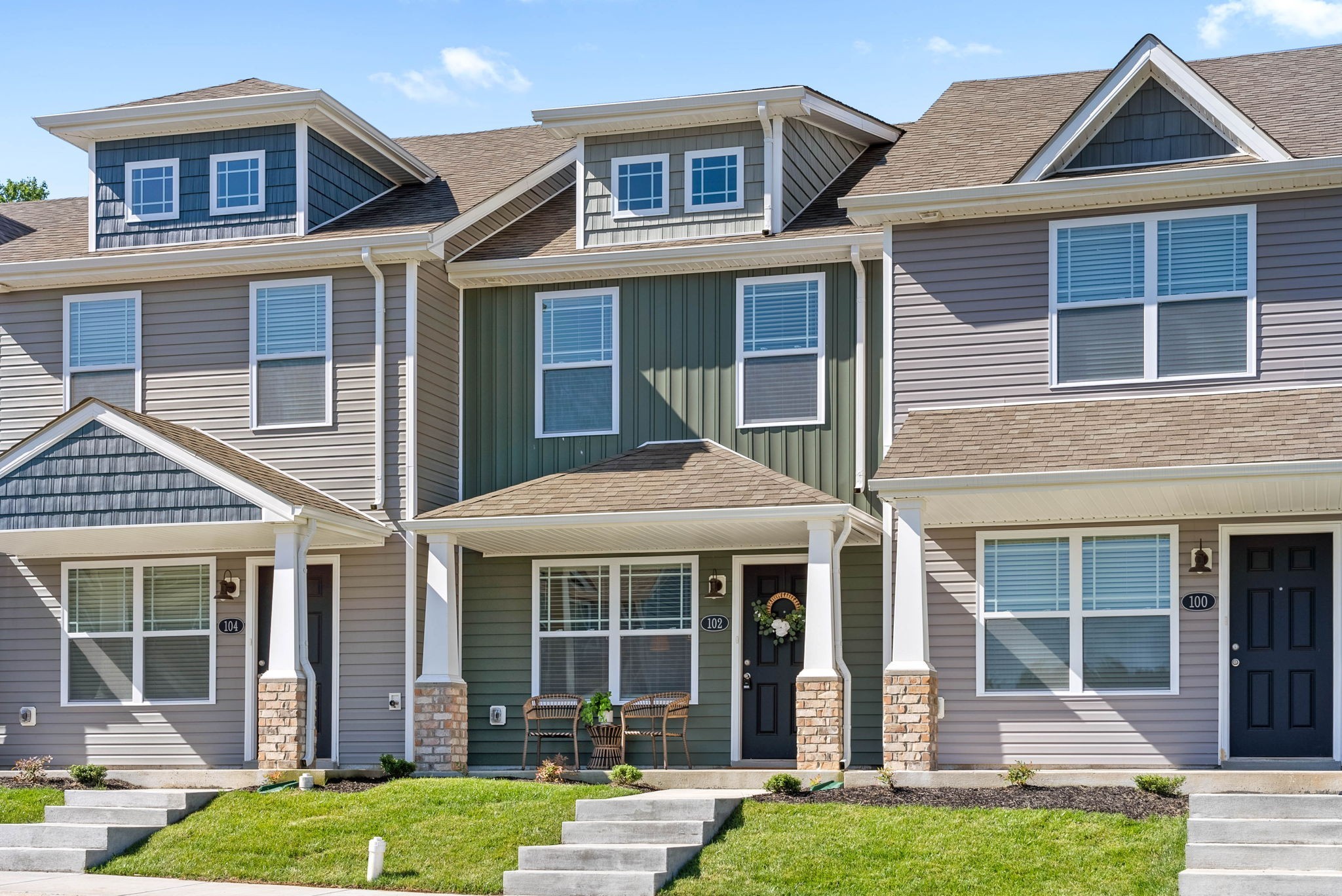 Clarksville, Tennessee 37040, United States, 2 Bedrooms Bedrooms, ,3 BathroomsBathrooms,Residential,Active,117218