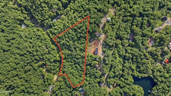4321 MANIS HOLLOW RD, GATLINBURG, TN 37738 - Image 3922e23a2d85a74f8d497c0381cf0a8a/1794709970
