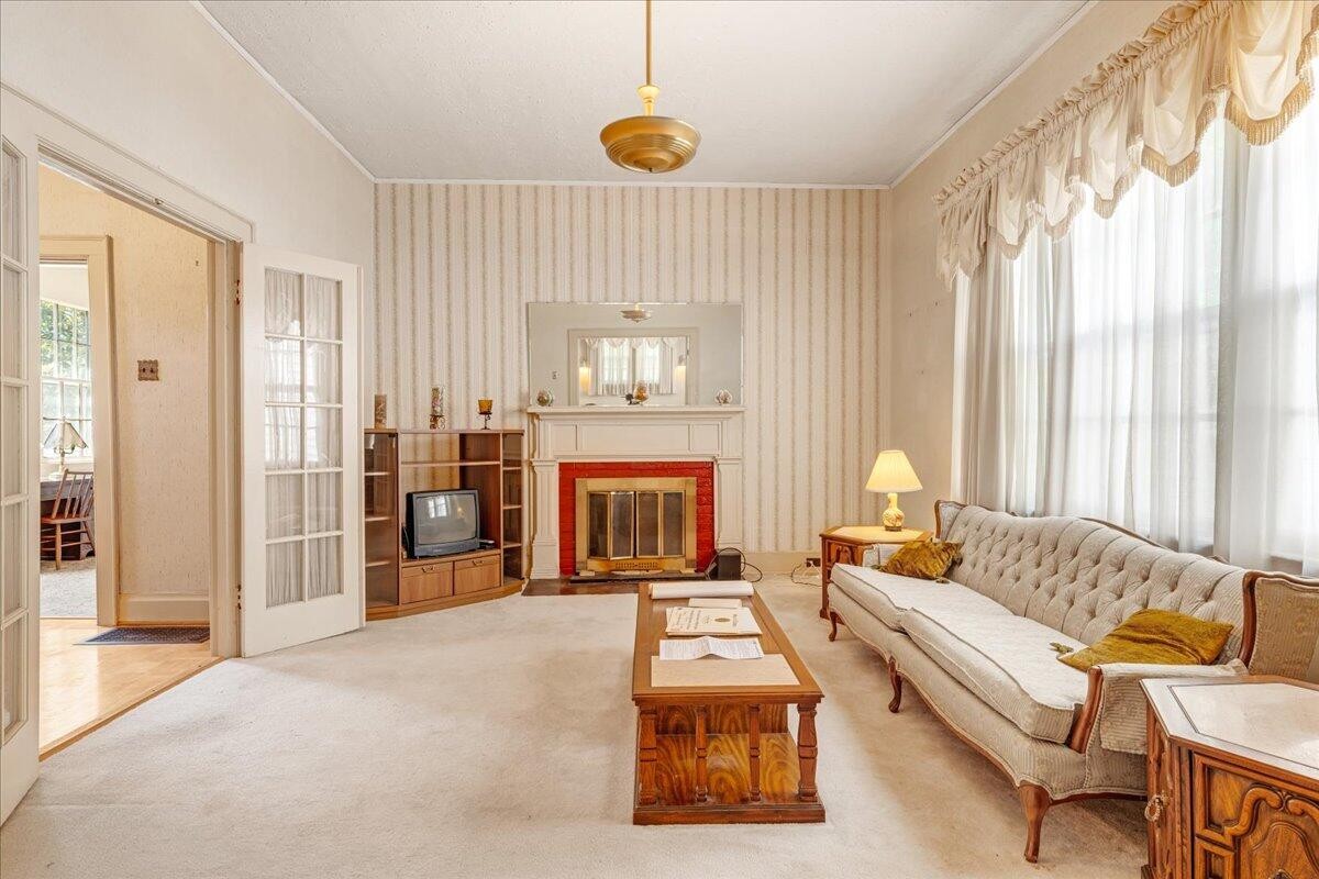 403 Hoffman Avenue