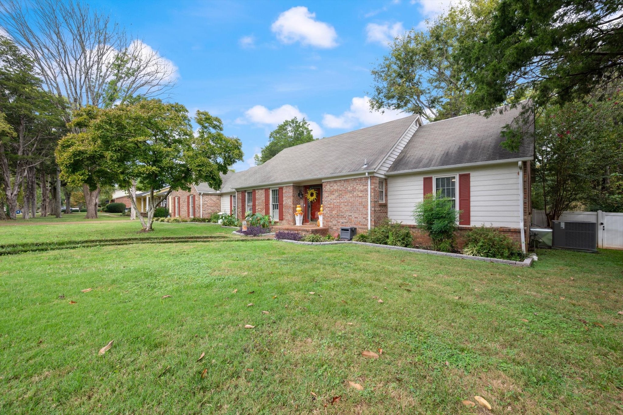 1706 Haynes Dr