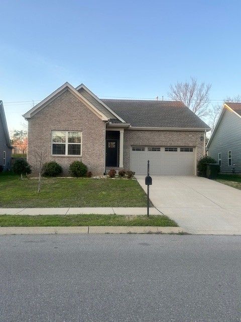 1084 Westgate Dr Gallatin TN 37066