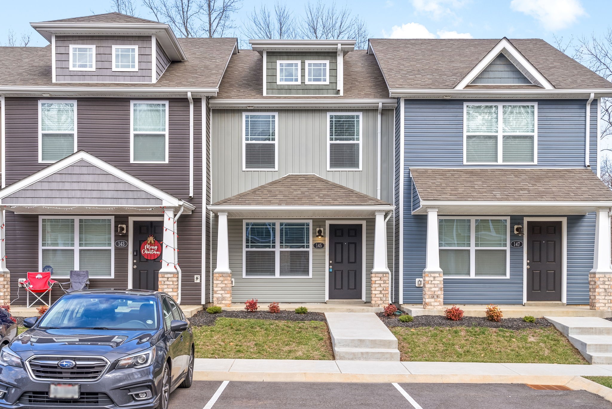 Clarksville, Tennessee 37040, United States, 2 Bedrooms Bedrooms, ,3 BathroomsBathrooms,Residential,Active,21910
