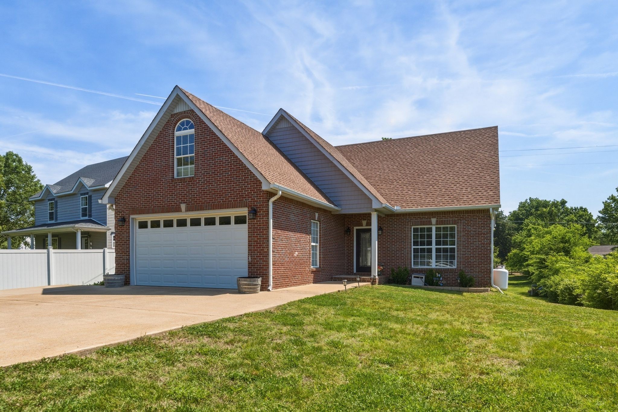 13535 Versailles Rd