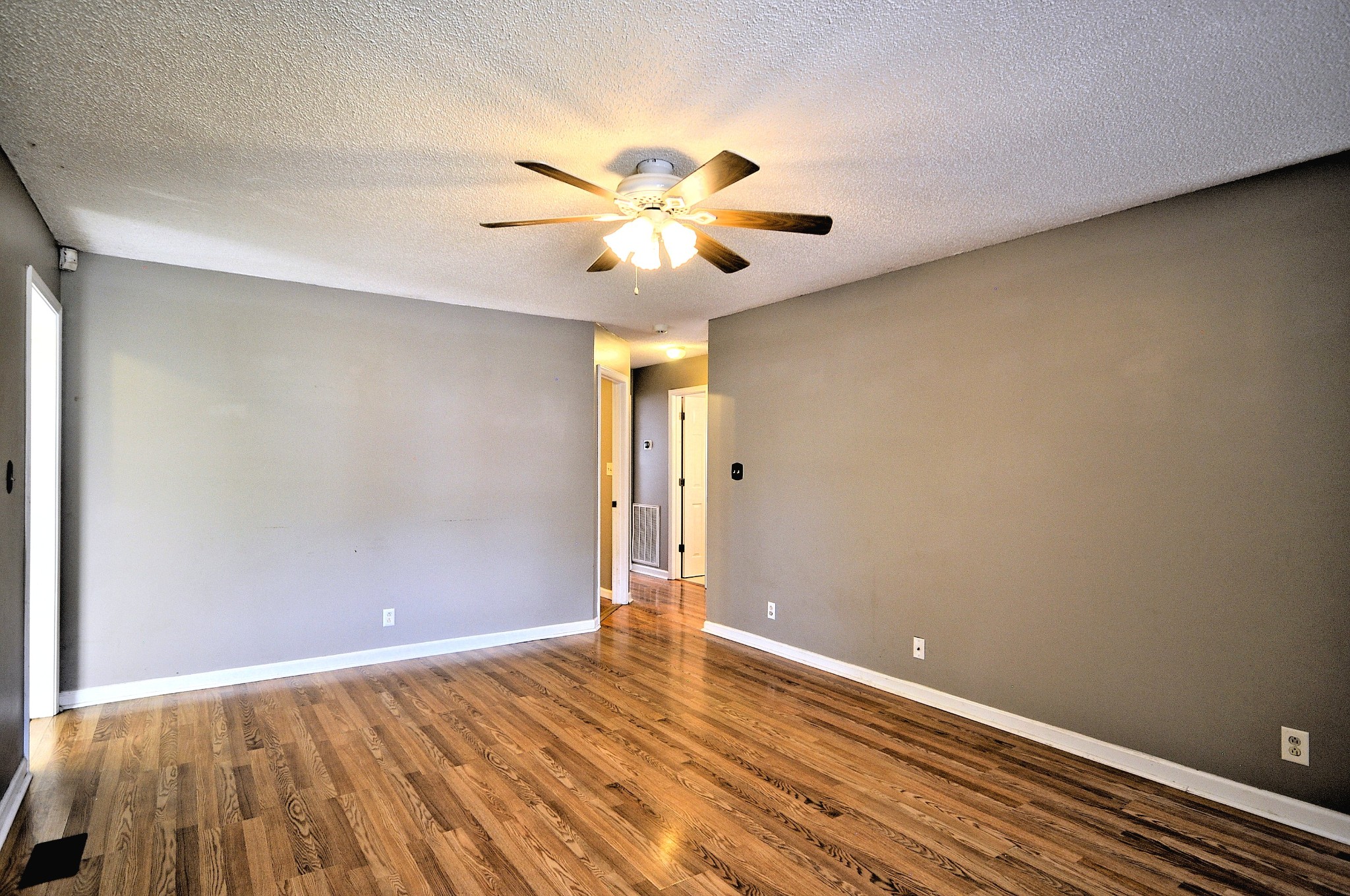 2690 ELKMONT DR