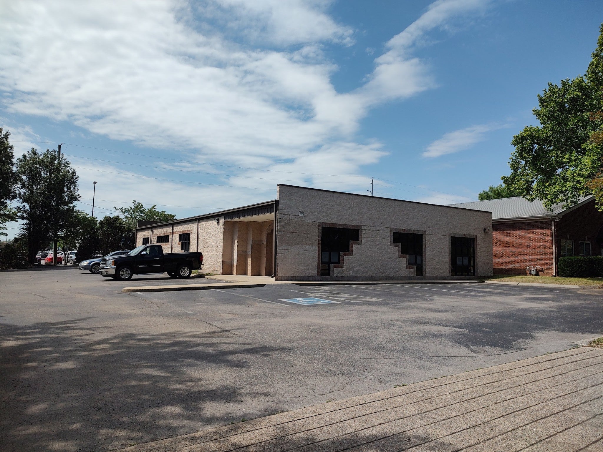 listing at 241 Jackson Meadows Dr, Hermitage