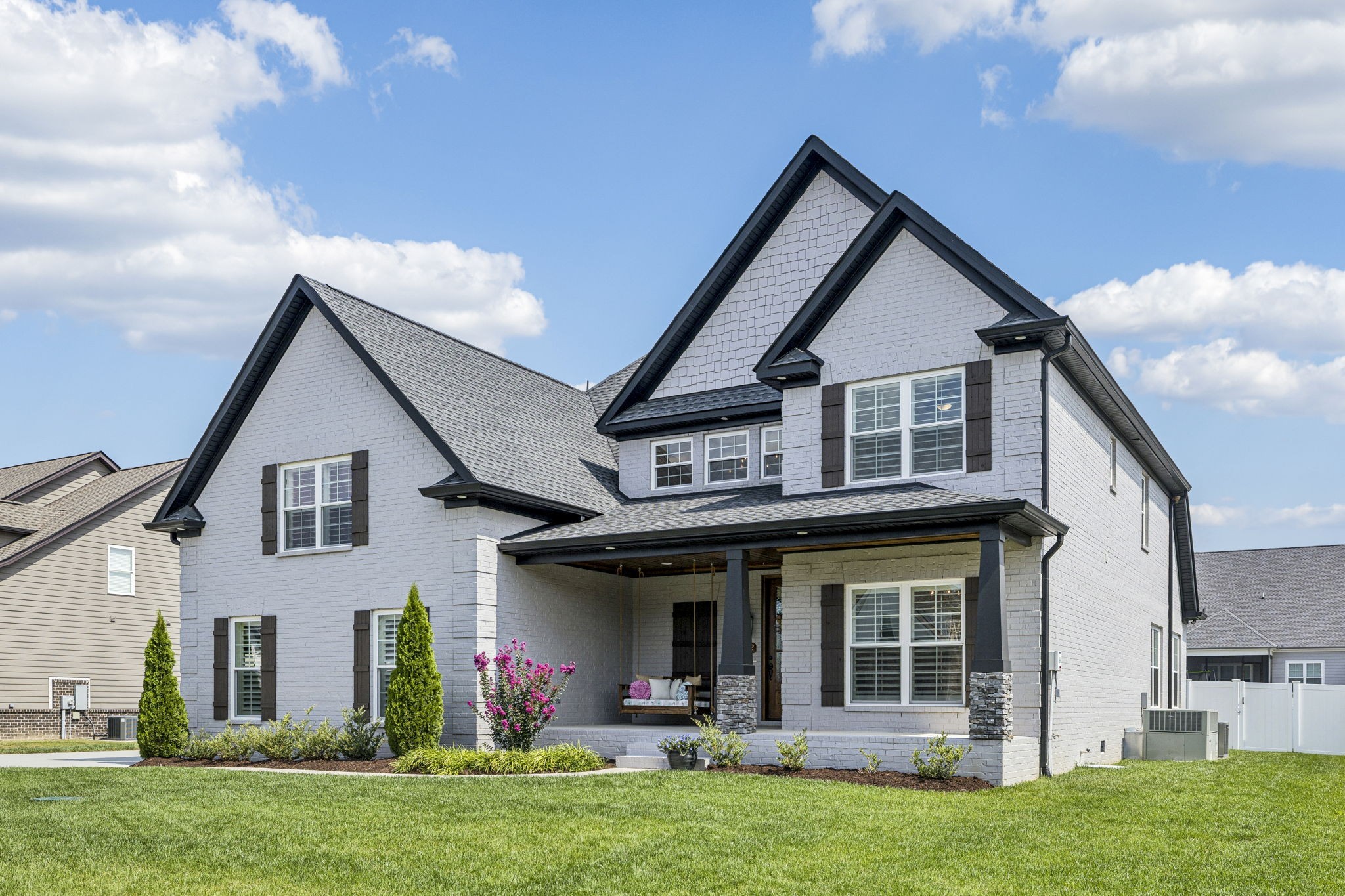 1832 Rhonda Dr
