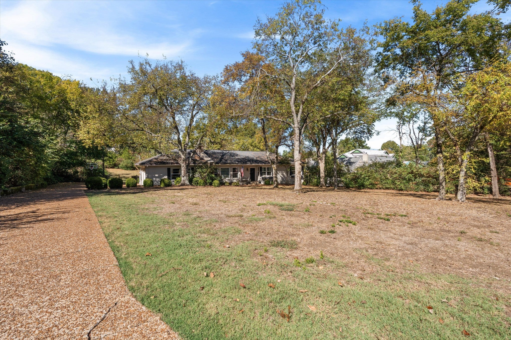 3-bed listing at 701 Vosswood Dr, Nashville