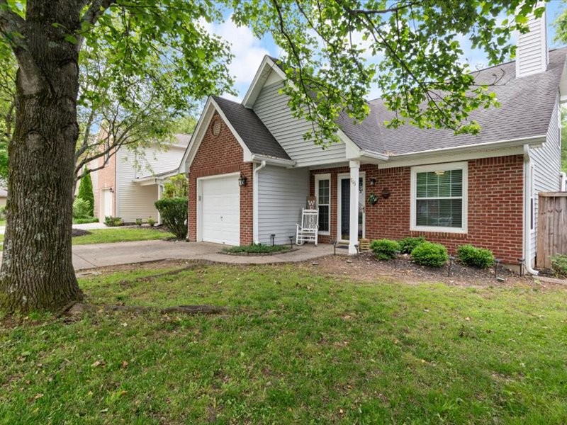715 Wayside Ct