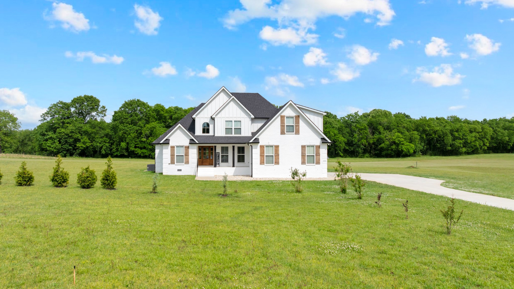 832 Longview Rd