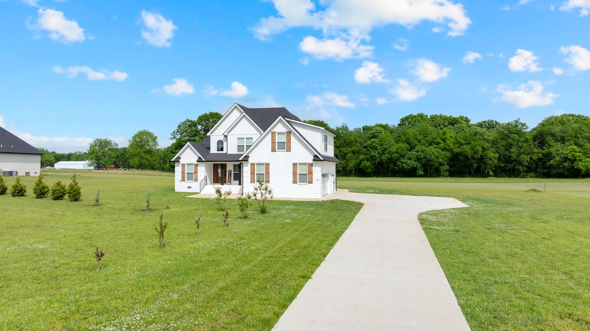 832 Longview Rd