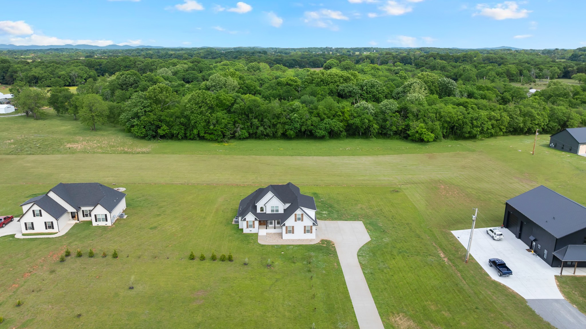 832 Longview Rd