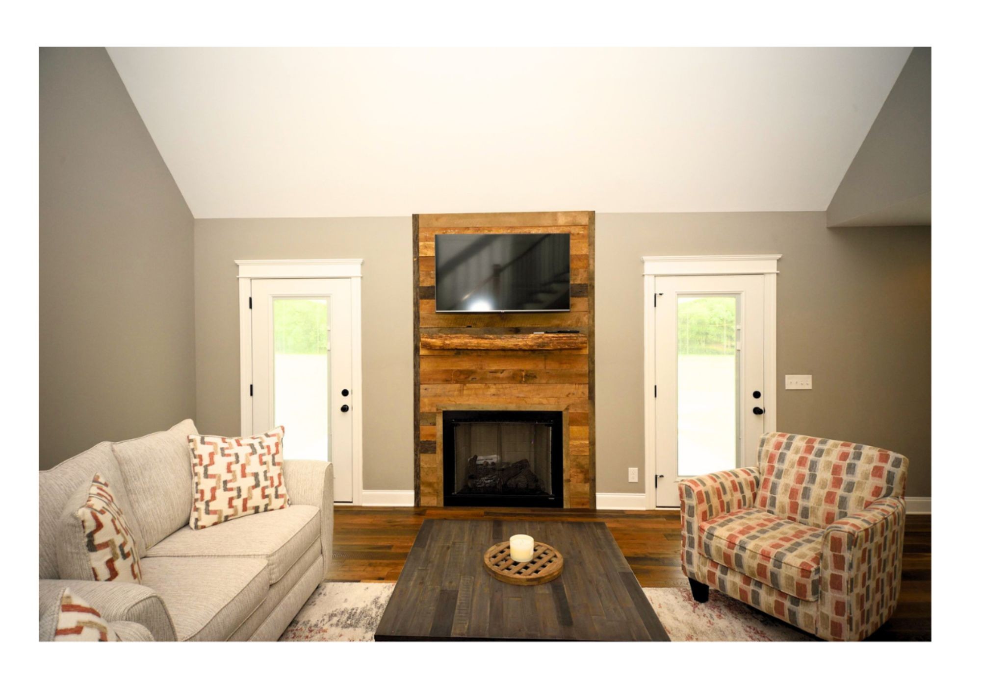 832 Longview Rd