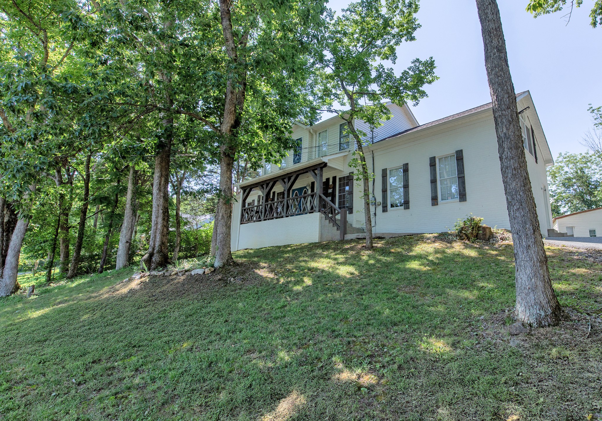 532 Moncrief Ave