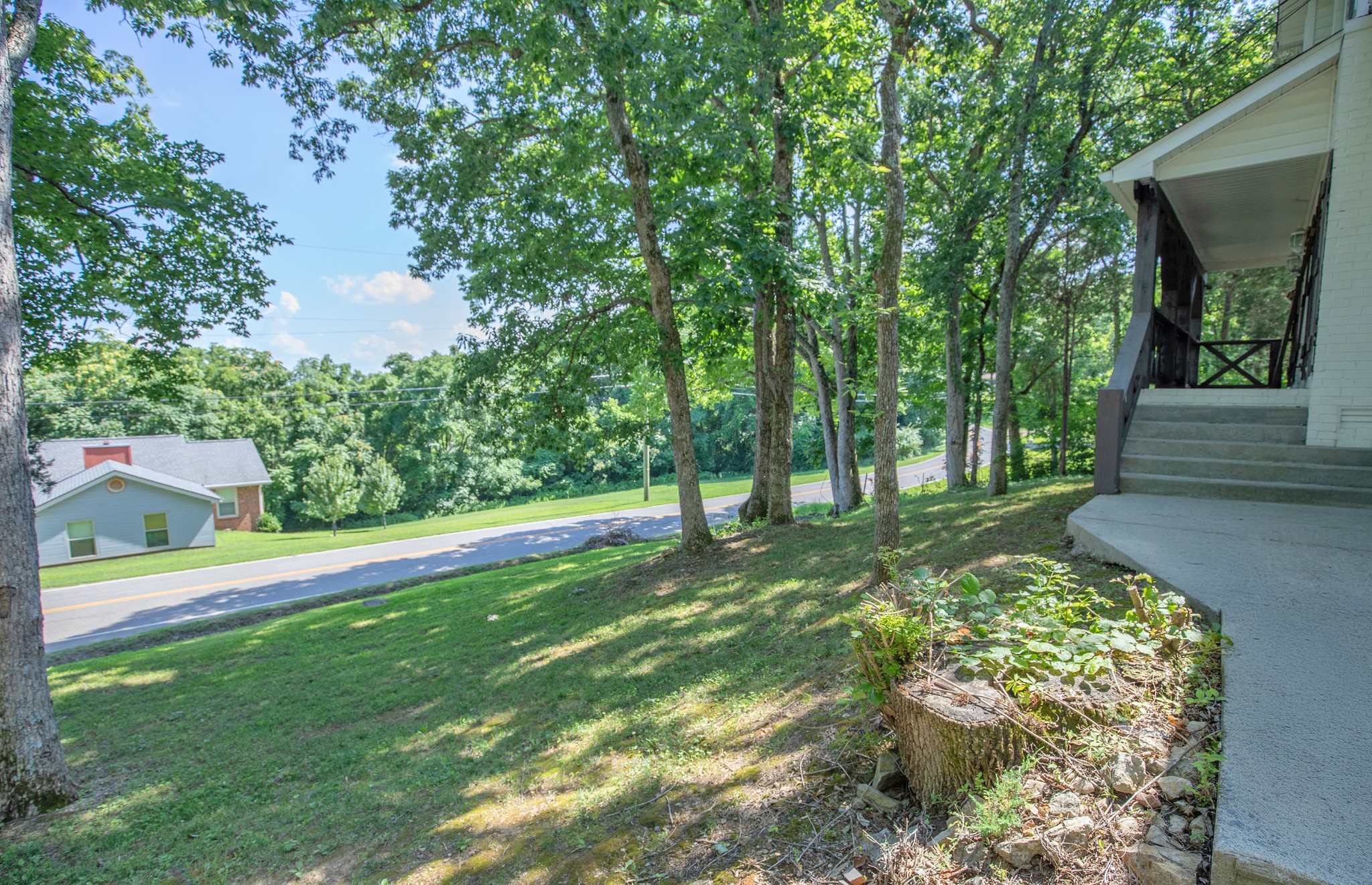 532 Moncrief Ave