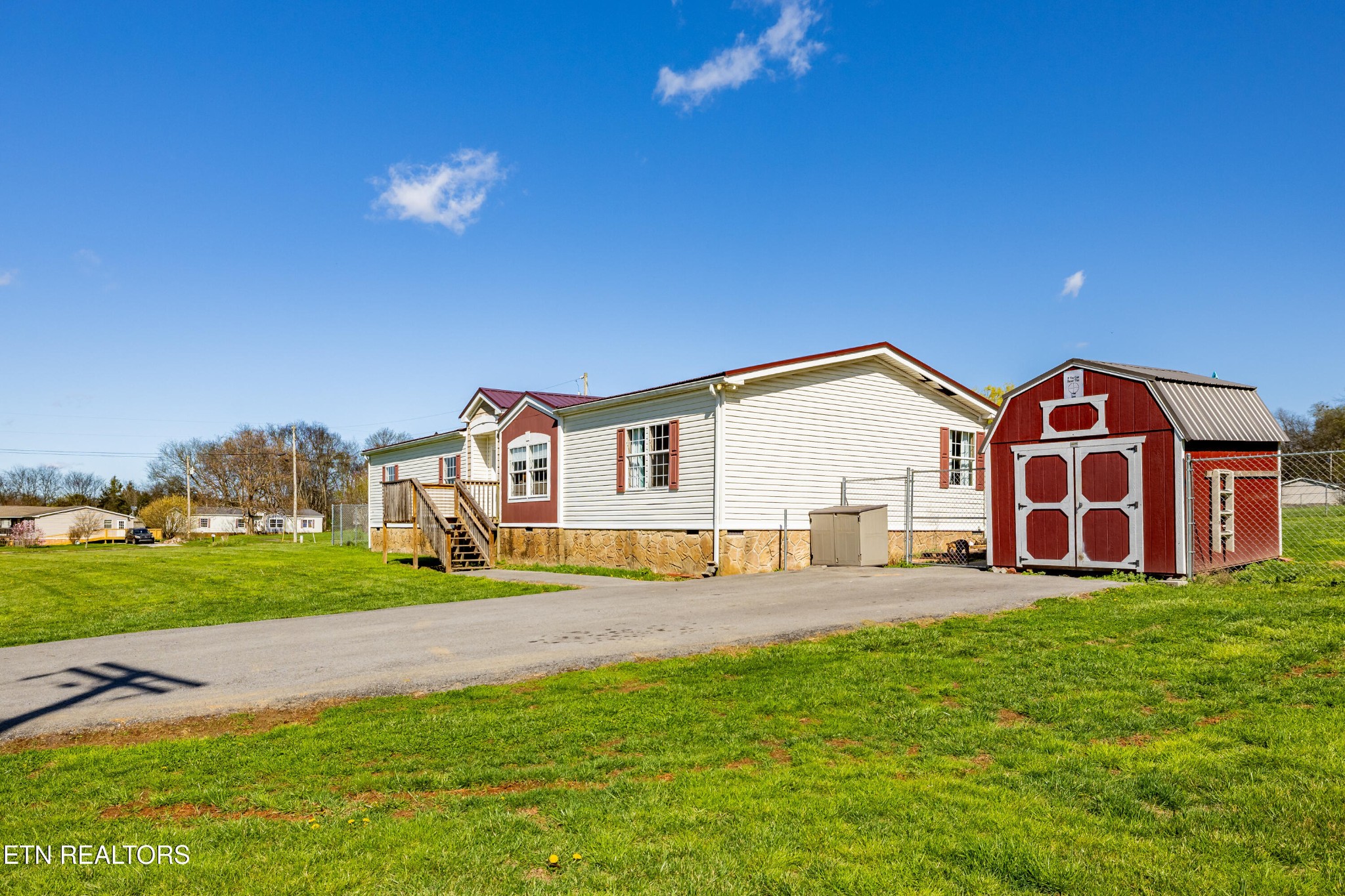 540 Farm Loop Rd
