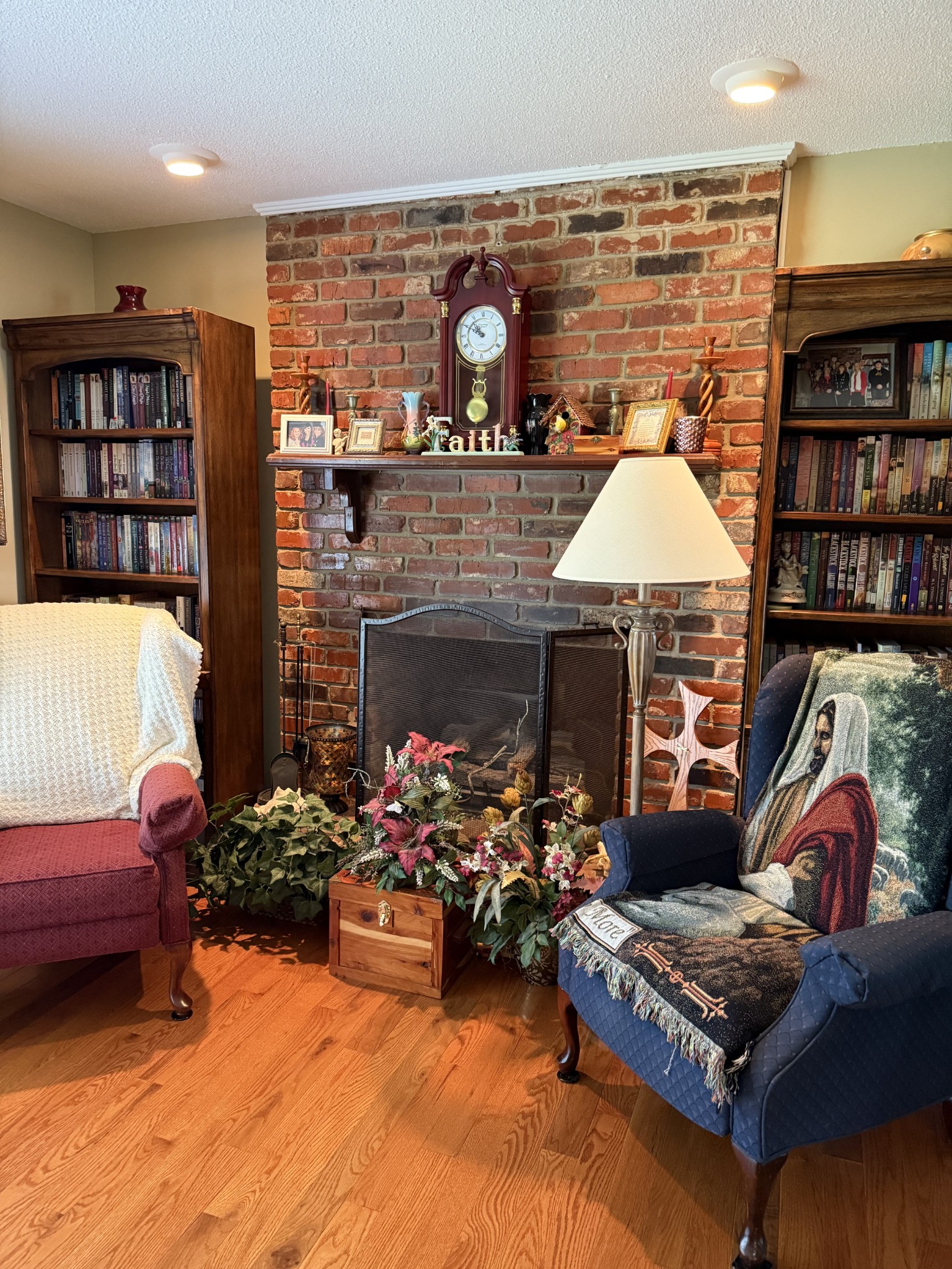 1710 Deer Hollow Dr