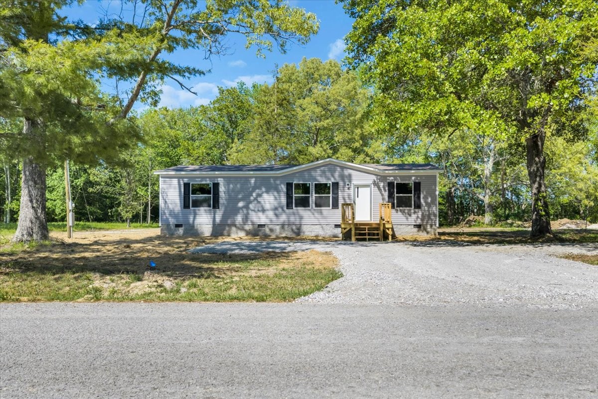 212 Volunteer Avenue