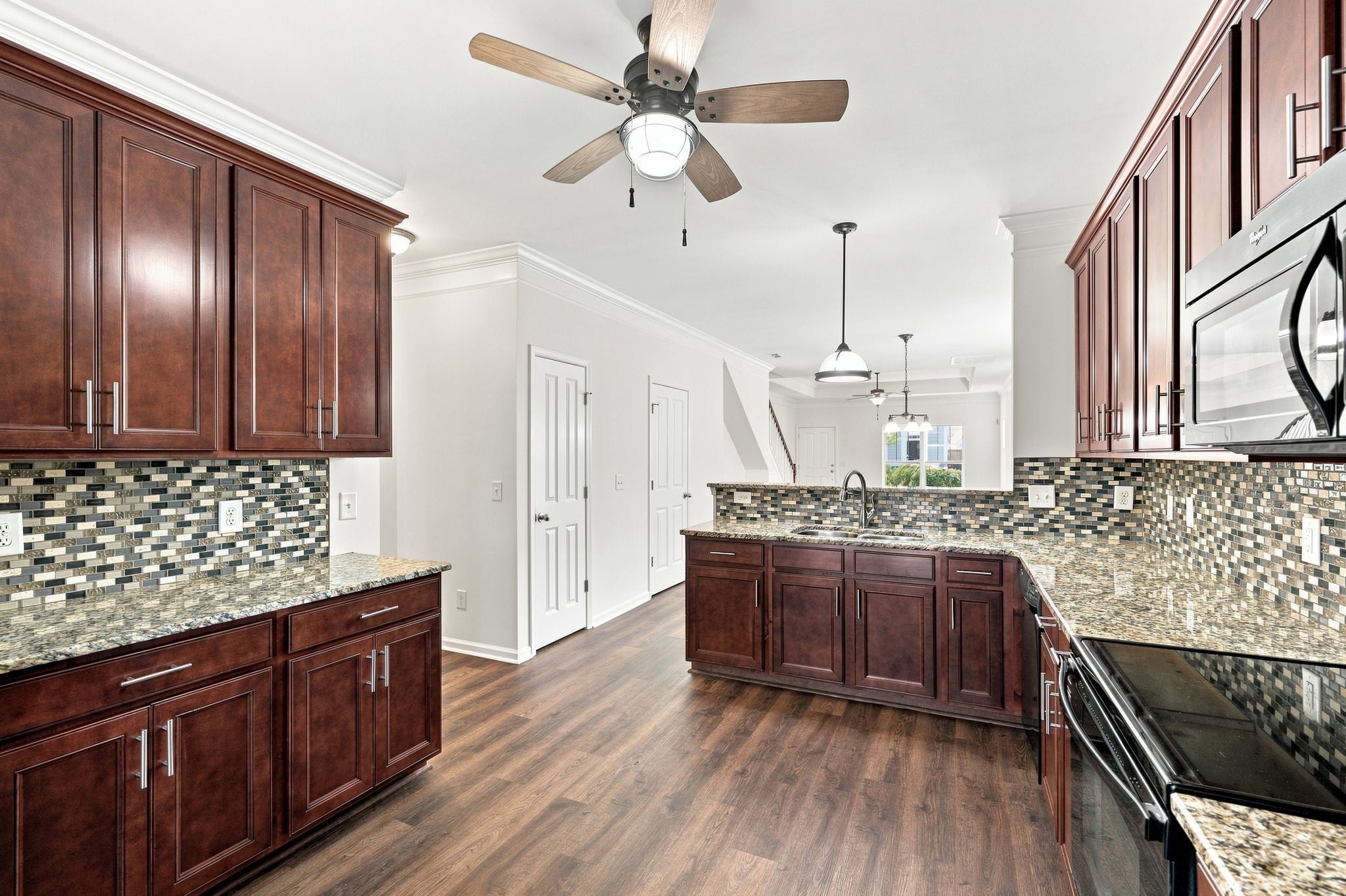 3003 Bienville Dr