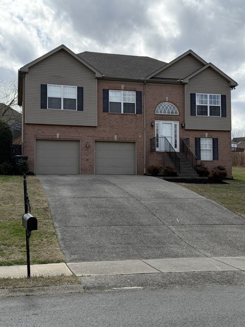 105 Buckhaven Ct Hendersonville TN 37075