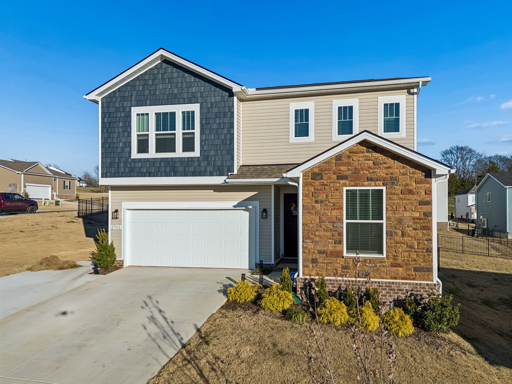 2982 Windstone Trl