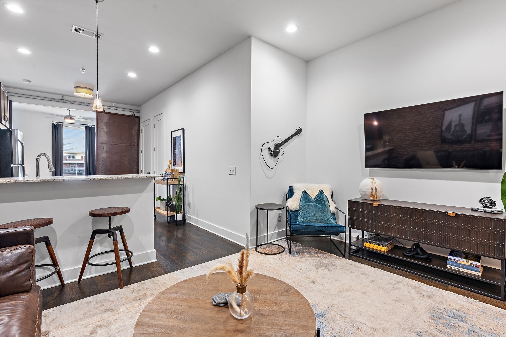 210 30th Ave N 413