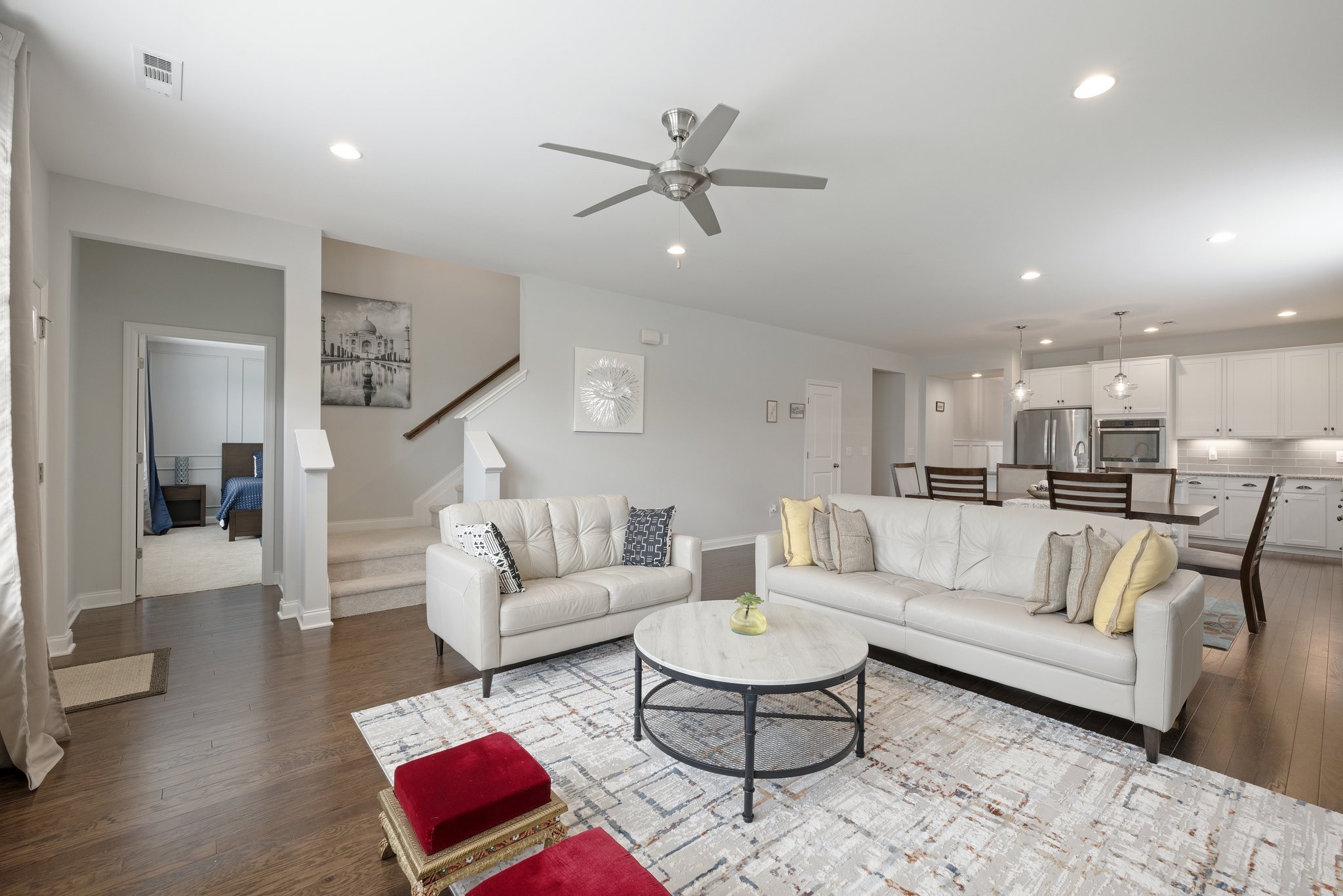 Hendersonville, Tennessee 37075, United States, 4 Bedrooms Bedrooms, ,3 BathroomsBathrooms,Residential,Active,80671