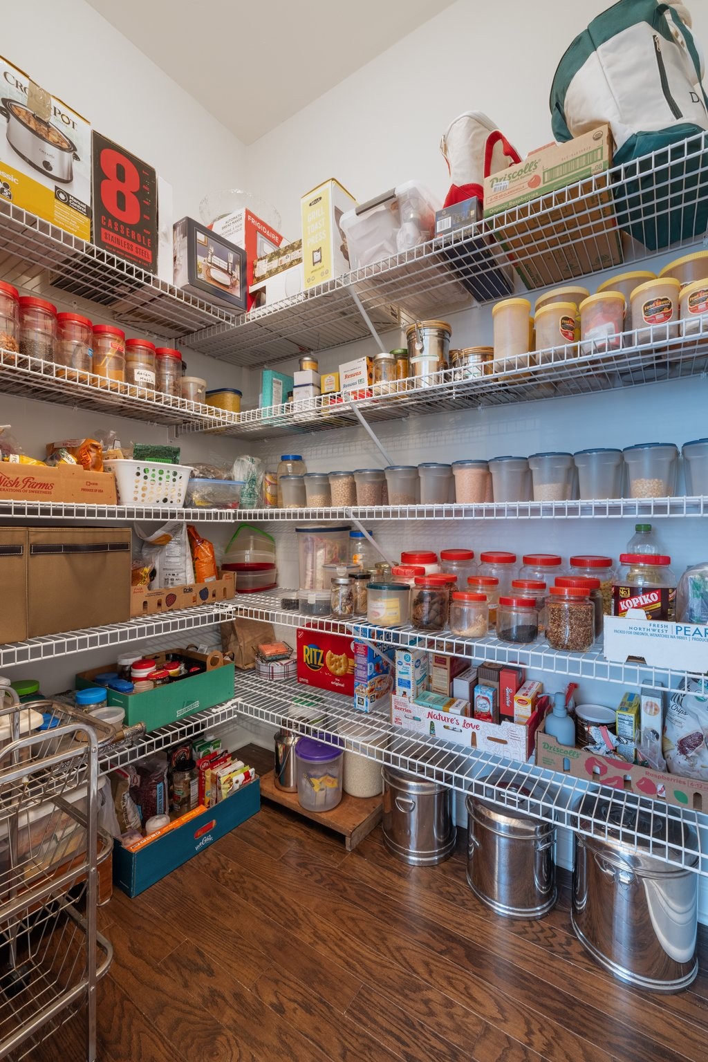 Hendersonville, Tennessee 37075, United States, 4 Bedrooms Bedrooms, ,3 BathroomsBathrooms,Residential,Active,80671