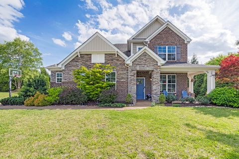 2303 Dewey Dr Spring Hill TN 37174