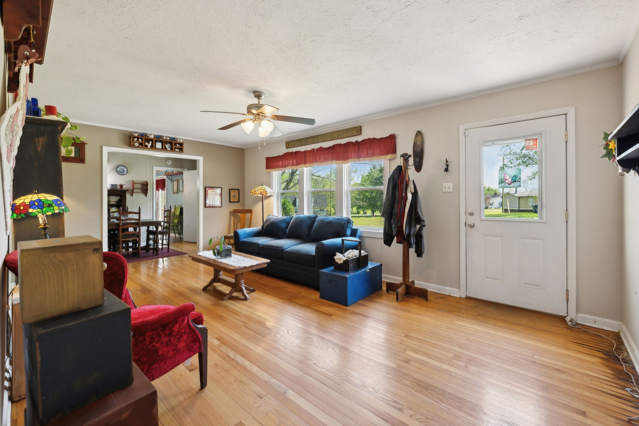 319 Hogan Rd