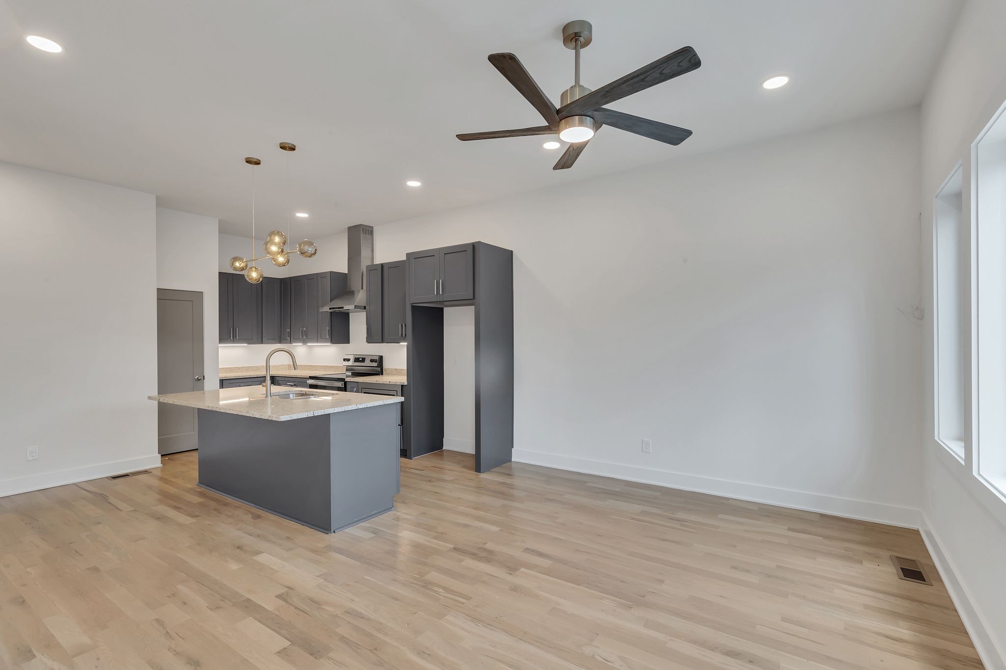 325 Flora Maxwell Rd B
