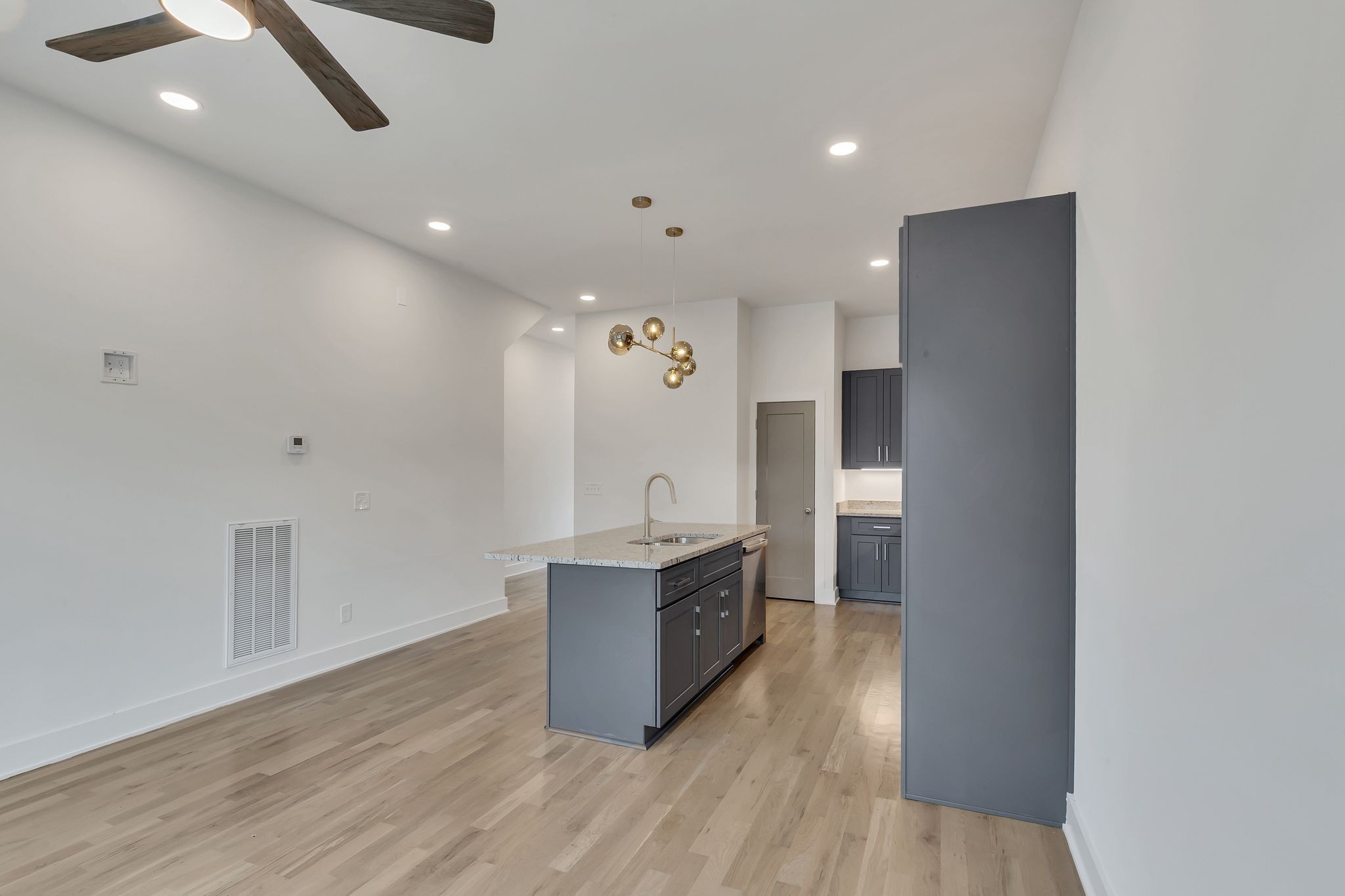 325 Flora Maxwell Rd B