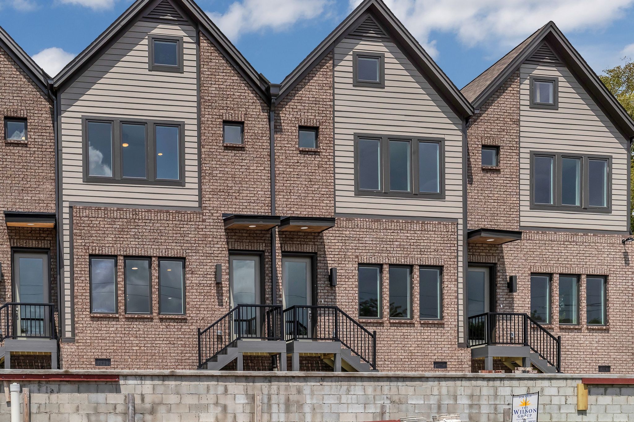 325 Flora Maxwell Rd B