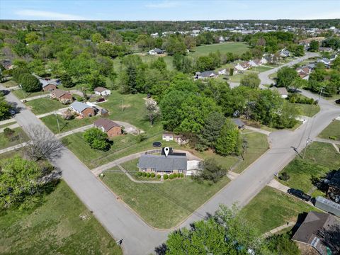 1801 Apex Dr Clarksville TN 37040