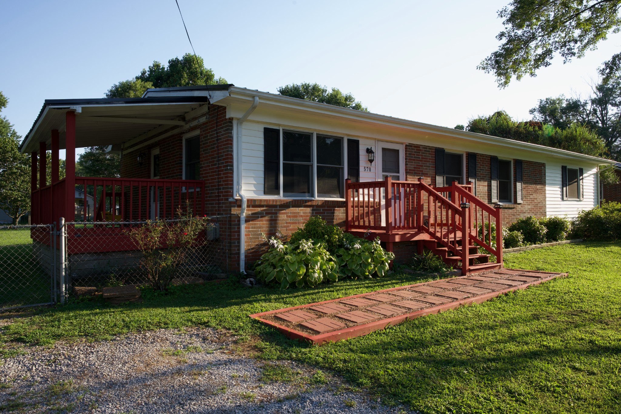 570 Forest Cir