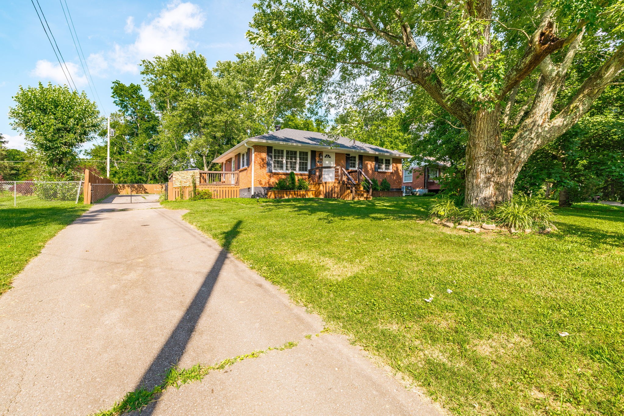 609 Draughon Dr