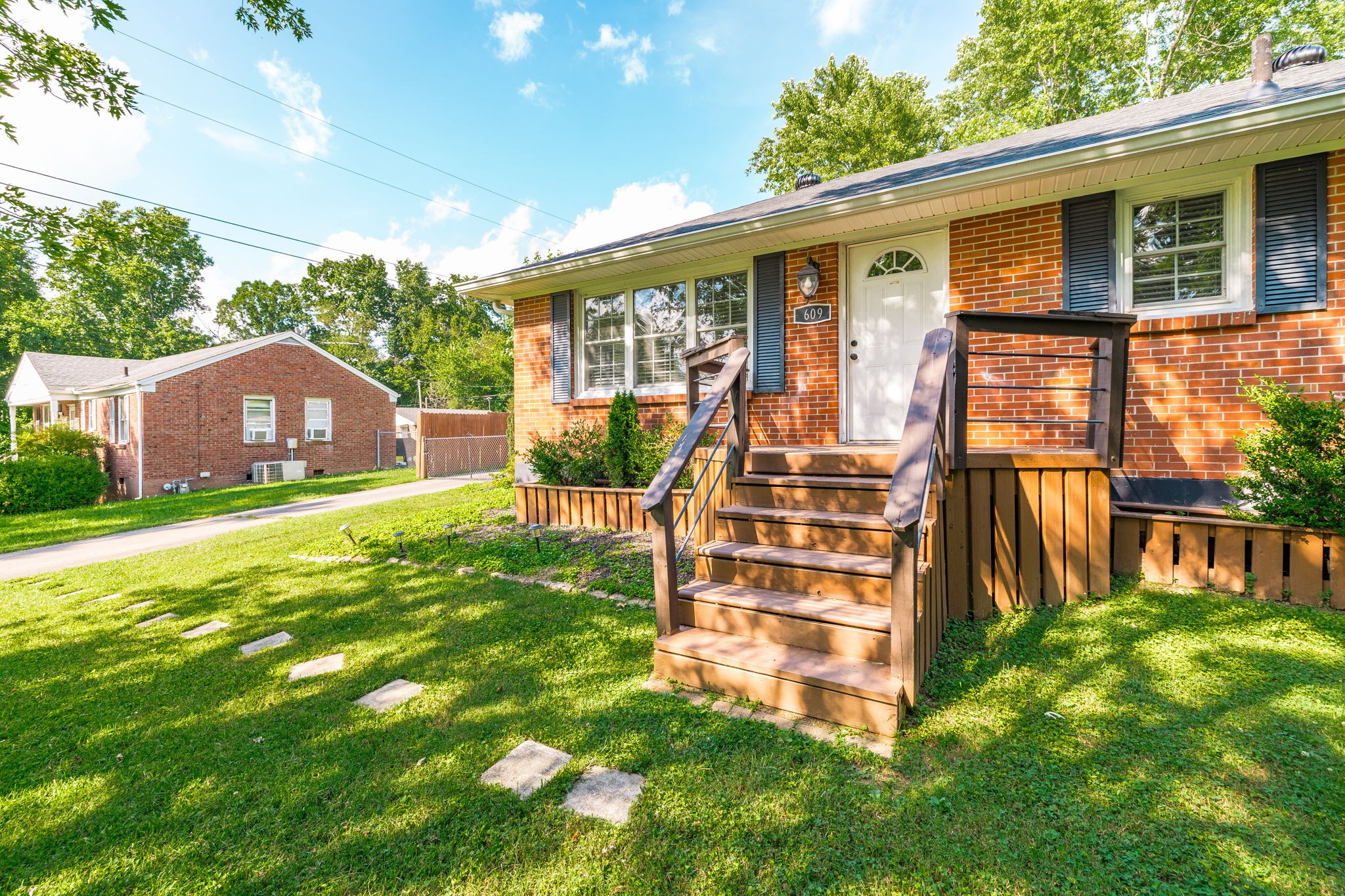 609 Draughon Dr