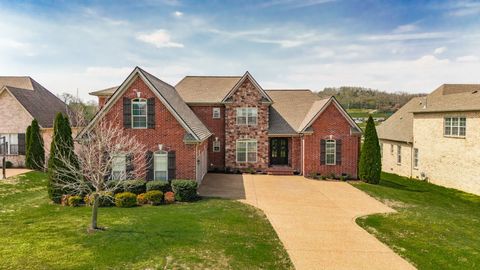 2140 Gorden Xing Gallatin TN 37066